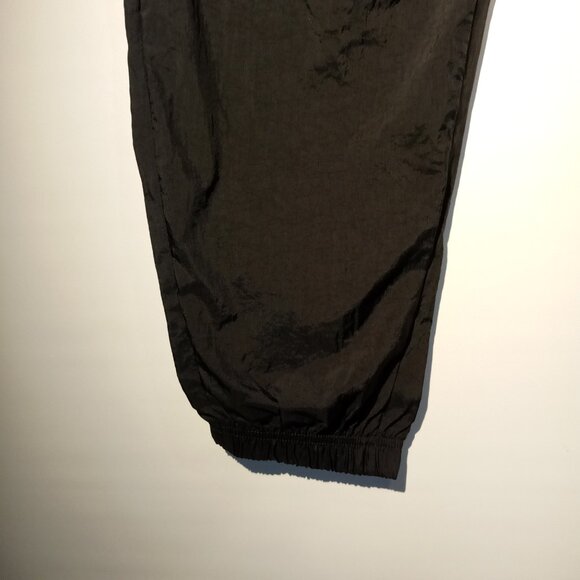 REEBOK BV Woven Training Pants  Women's Medium  Black  Lightweight  Pockets  NWT - Picture 8 of 12